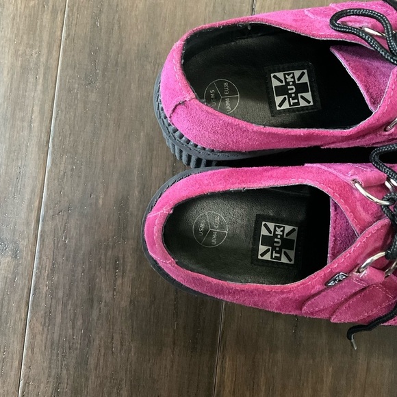 T.U.K. Creepers Woman’s Raspberry Size 5 Punk Rock And Roll Platform Shoes - Picture 3 of 7